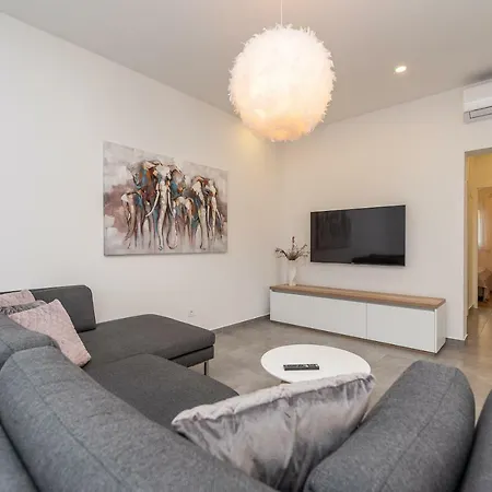 Apartment Angela Luxury Ii *