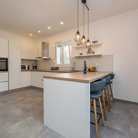 Angela Luxury Ii * Zadar