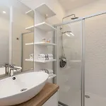 Angela Luxury Ii * Zára